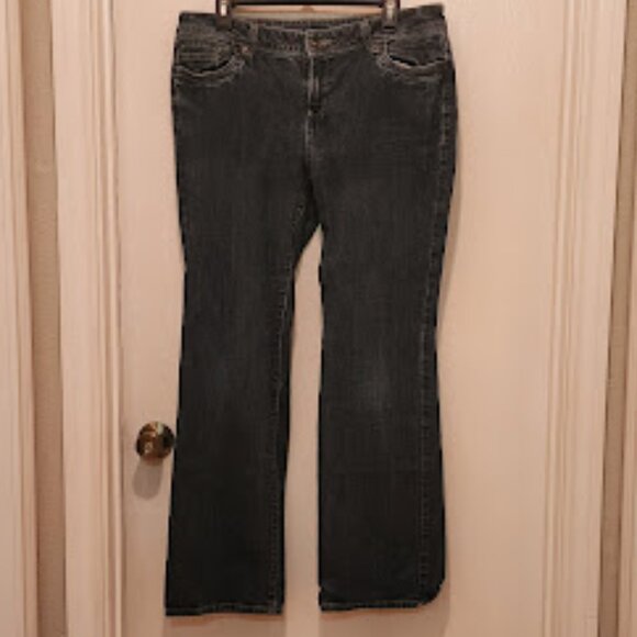 SimplyVera by Vera Wang blue jeans, size 14 straight leg - Picture 1 of 4